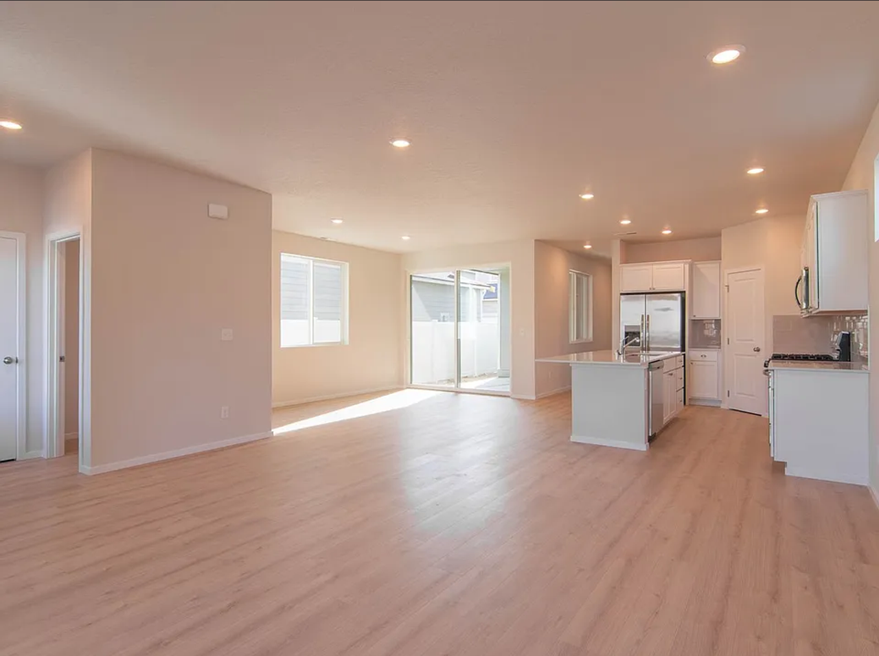 24467 E Feather Loop - Photo 4 of 26