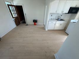featured image of 2607 Edgmont Ave