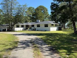 featured image of 305 Ship Point Rd