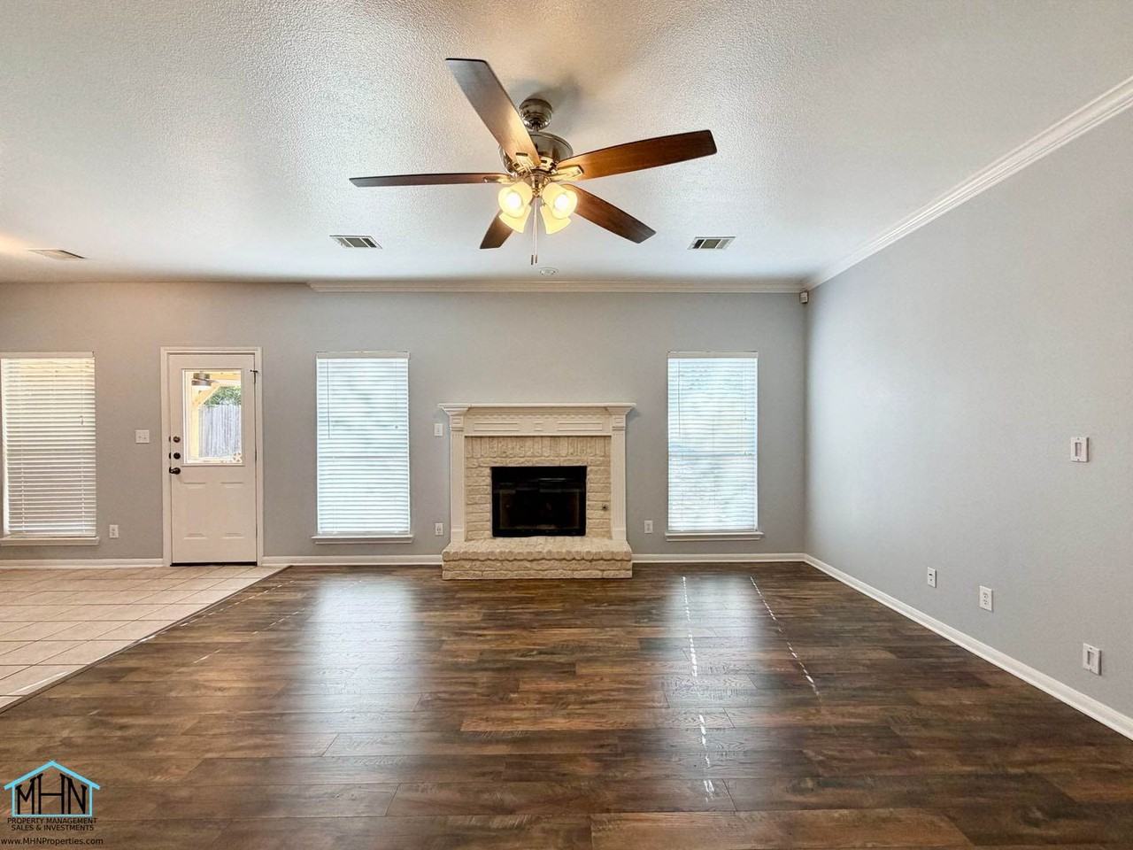 518 Willow Grove Dr - Photo 4 of 37