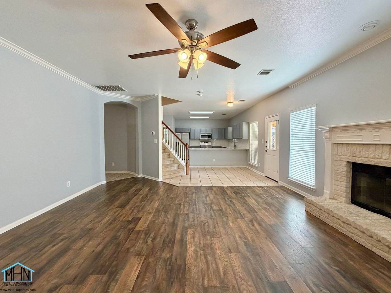 518 Willow Grove Dr - Photo 5 of 37