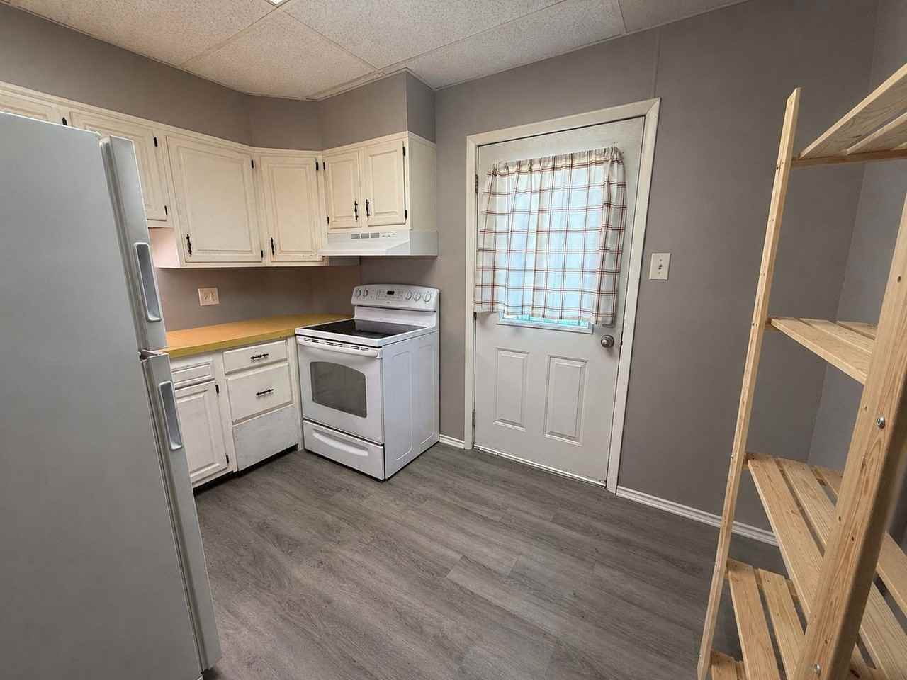 421 North St - Photo 7 of 16
