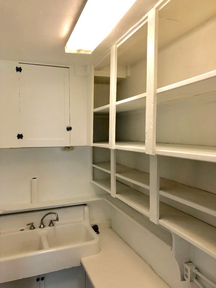 1259 Spaight St - Photo 5 of 14