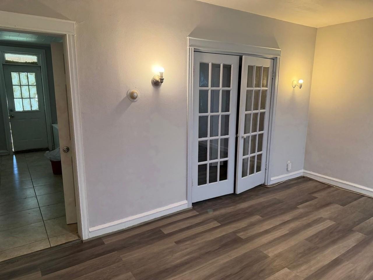 3615 Erdman Ave - Photo 3 of 20