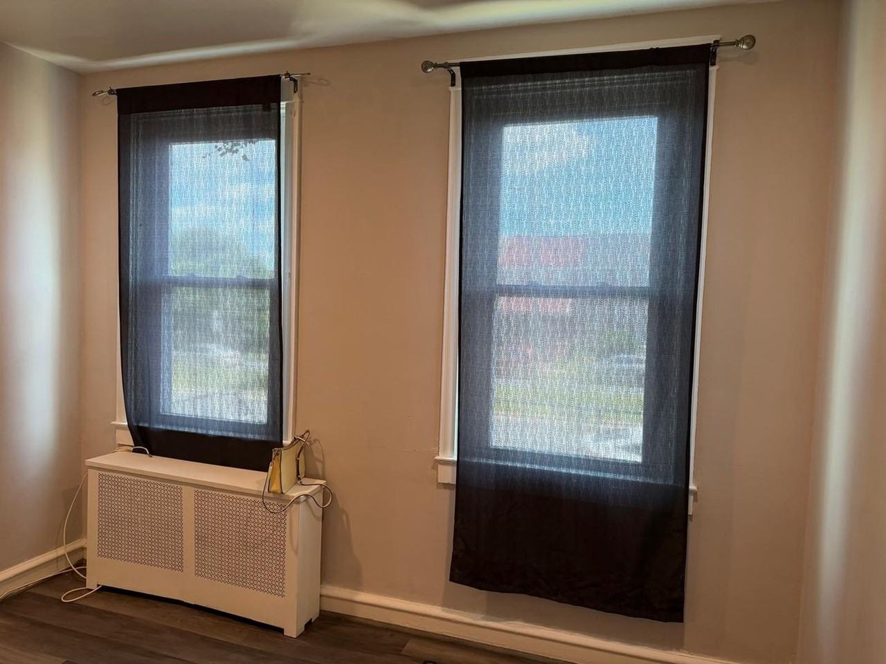 3615 Erdman Ave - Photo 4 of 20
