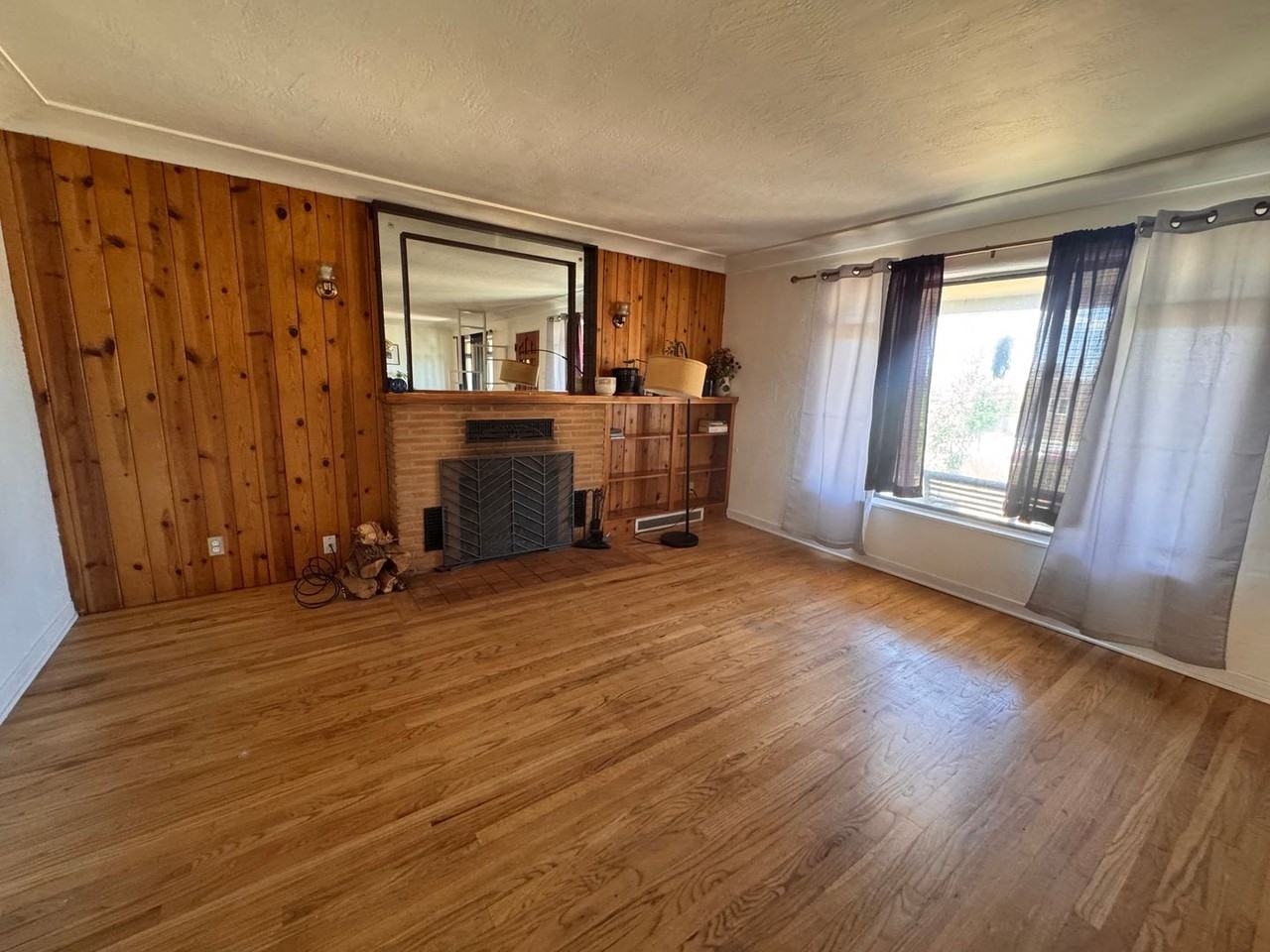 2908 San Rafael Ave Se - Photo 5 of 20