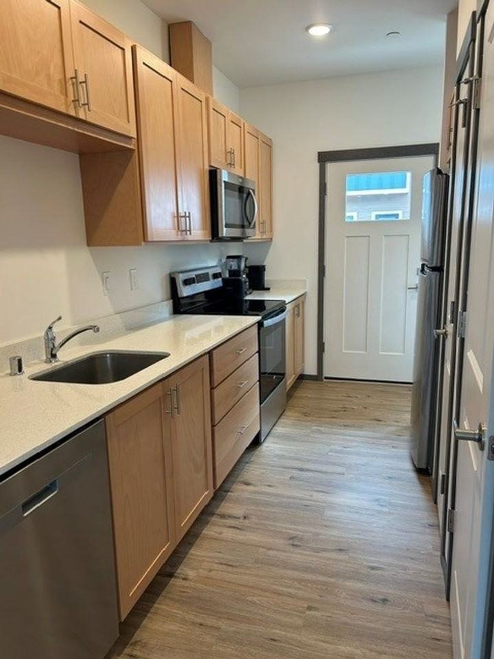 1329 Nolta Loop Ne - Photo 6 of 18