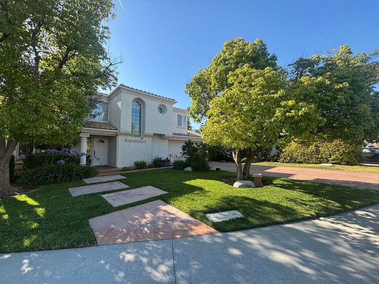 25321 Bowie Ct - Photo 2 of 16