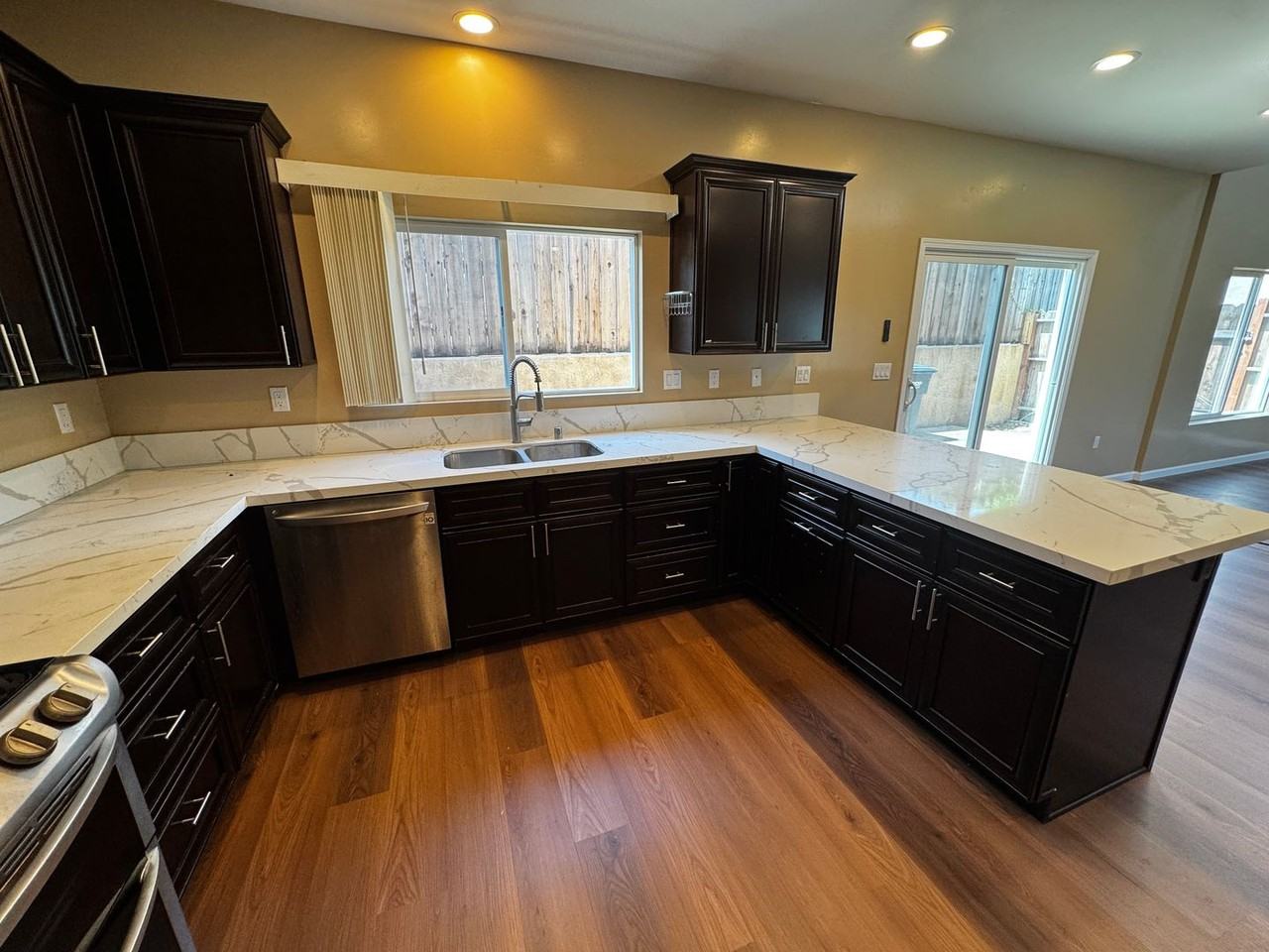 701 Star Ct - Photo 4 of 24