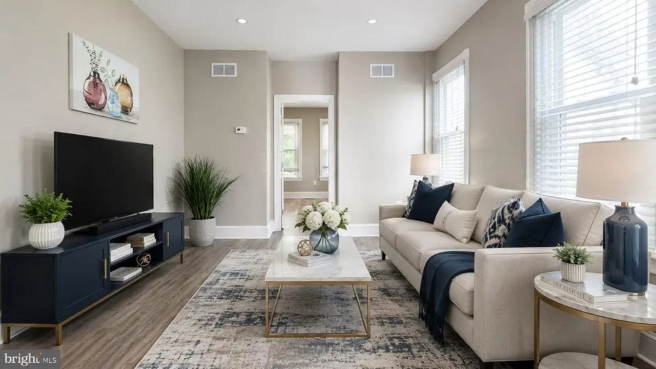 424 Walnut St - Photo 4 of 11