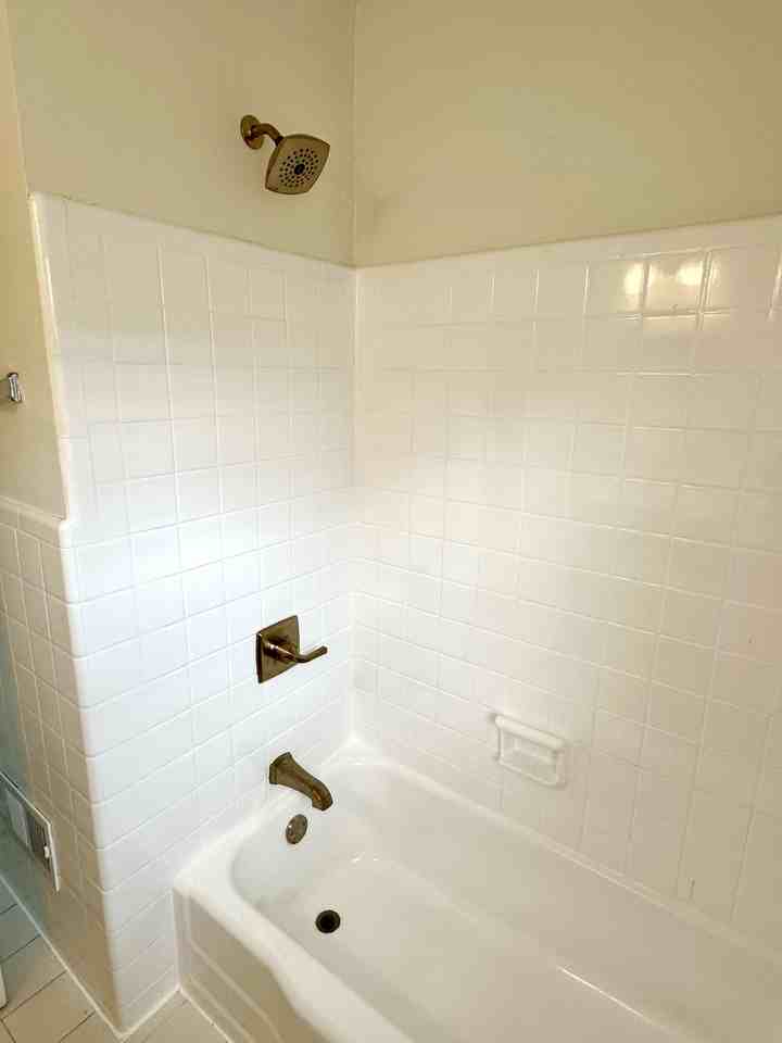 120 Cox Ave #4 - Photo 5 of 13