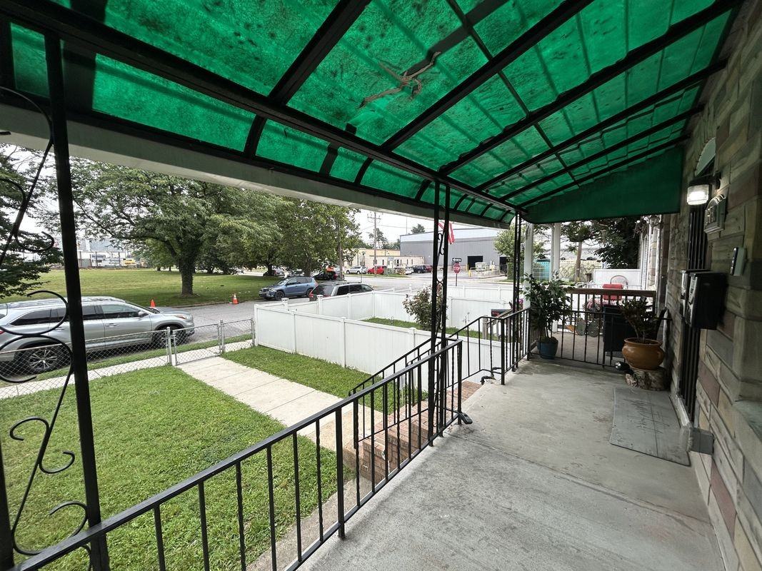 1625 Spruce St ##2fl - Photo 3 of 19