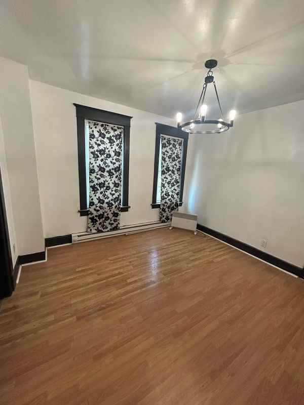 69 Lark St - Photo 5 of 10