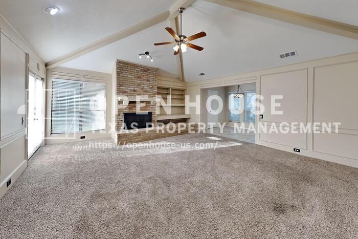 1608 Railhead Pl - Photo 4 of 20