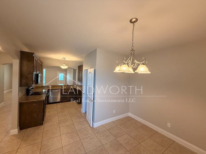 4604 Angus Dr - Photo 4 of 15
