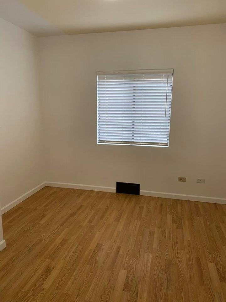 8007 French Street - Photo 5 of 8