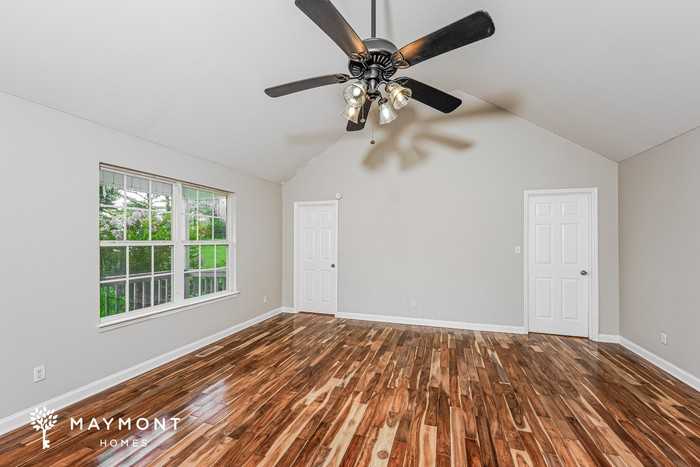 566 Commissary Rd - Photo 5 of 14