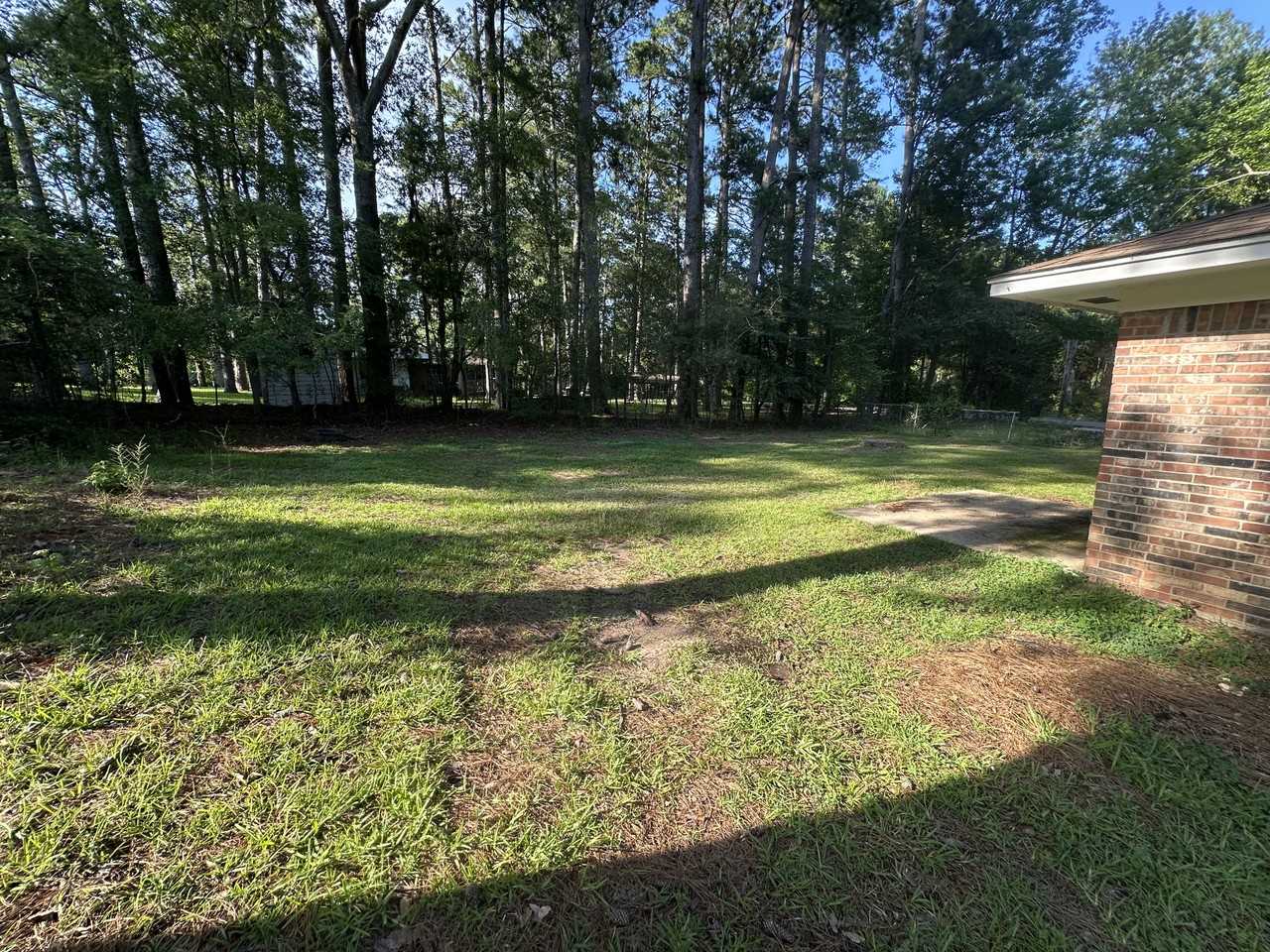 1107 Pinehaven Cir #NA - Photo 3 of 11