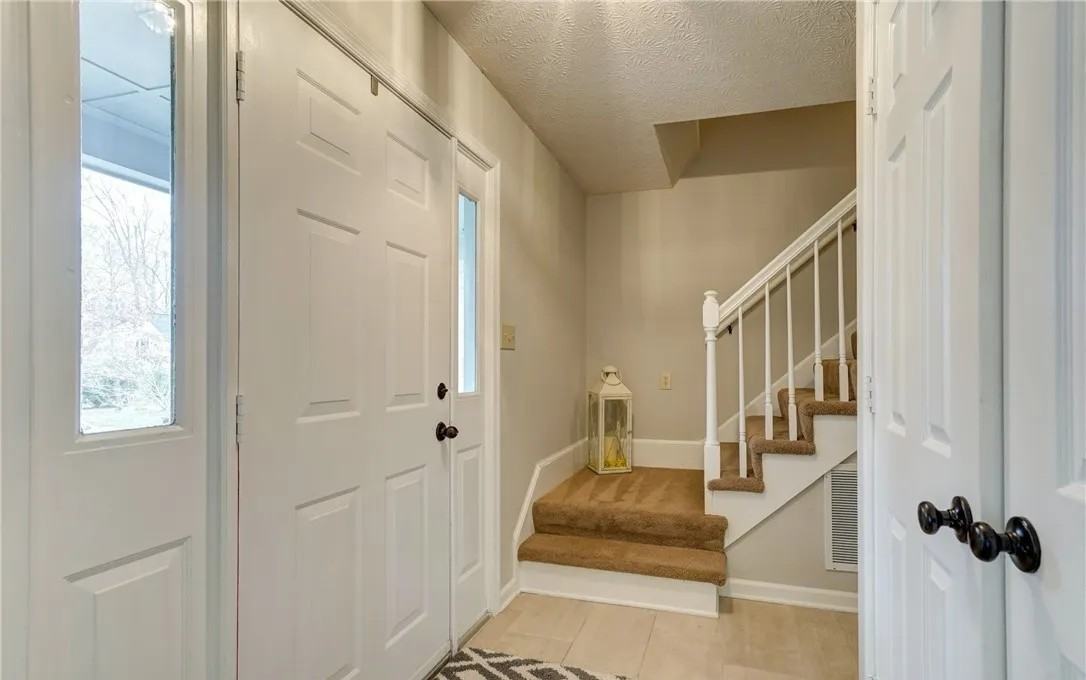 2747 Linden Ln #NA - Photo 5 of 23