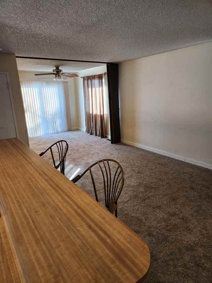 366 Maine St #B - Photo 2 of 7