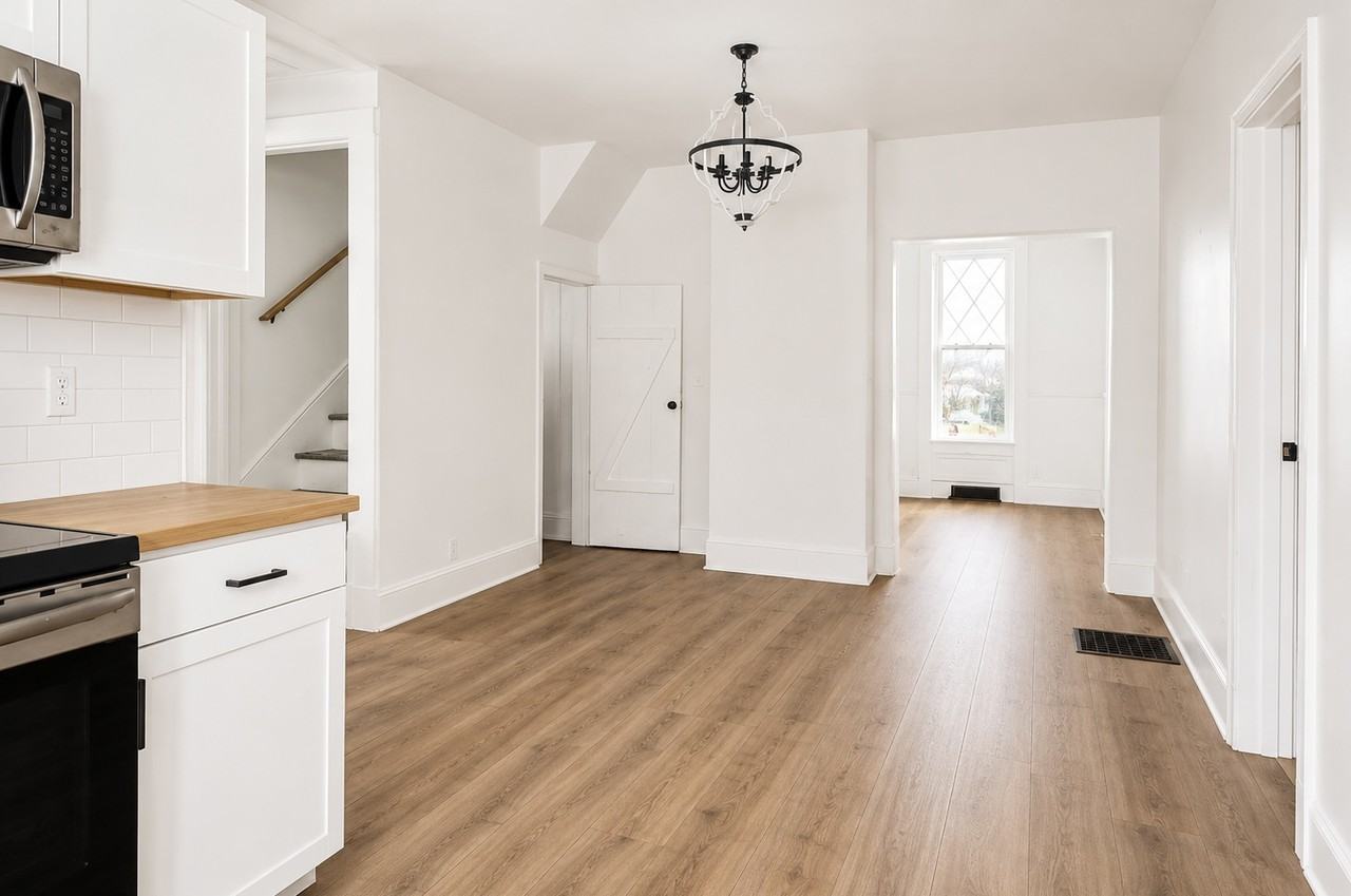 242 Laurel Oak St #NA - Photo 3 of 13