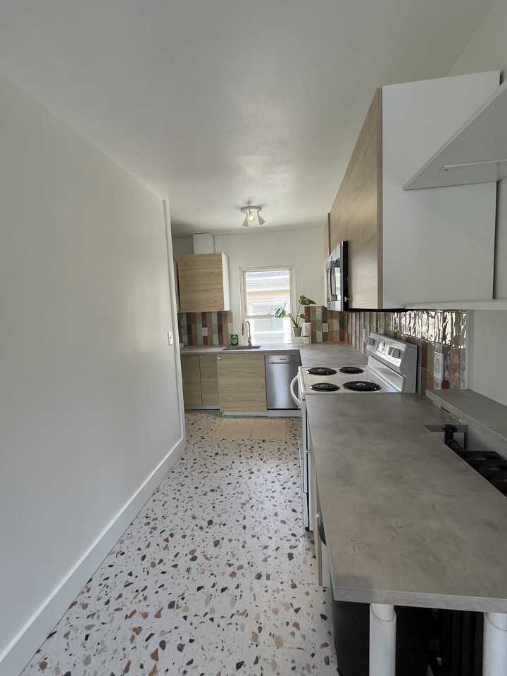 260 Main St #2 - Photo 4 of 14
