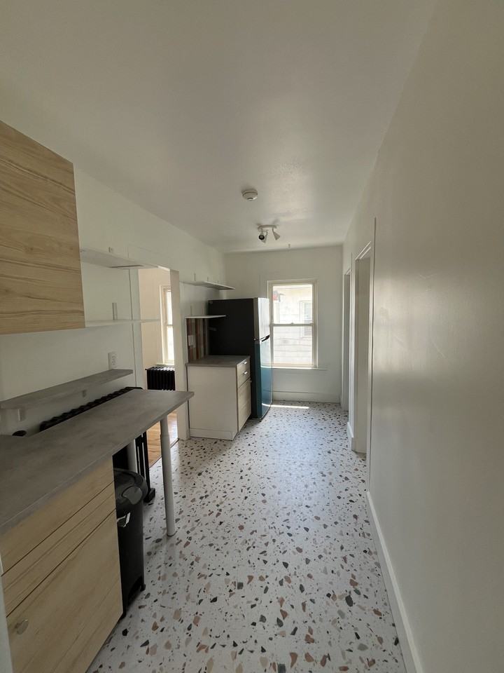 260 Main St #2 - Photo 5 of 14