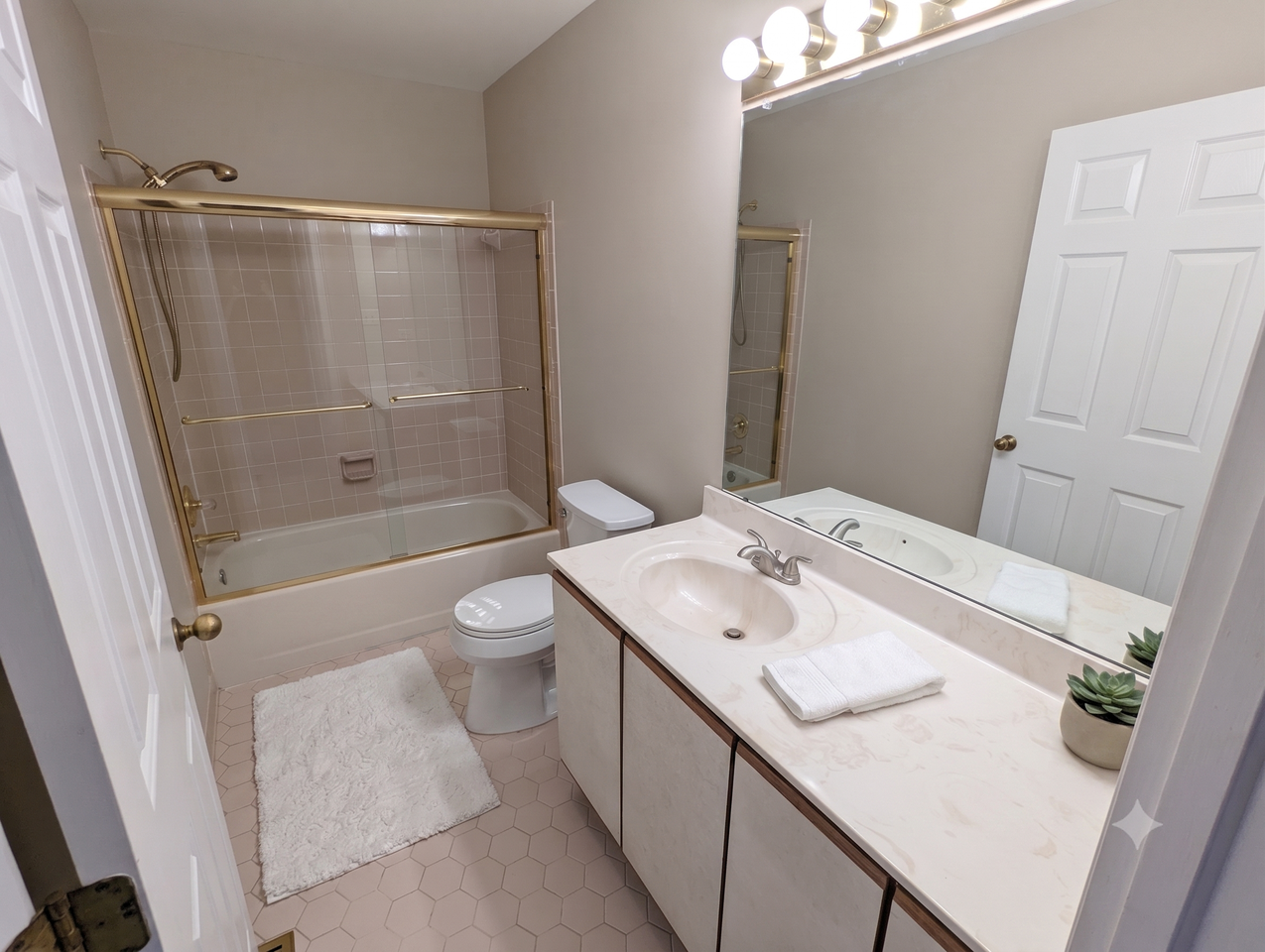 7300 Deer Lake Ln #NA - Photo 3 of 11