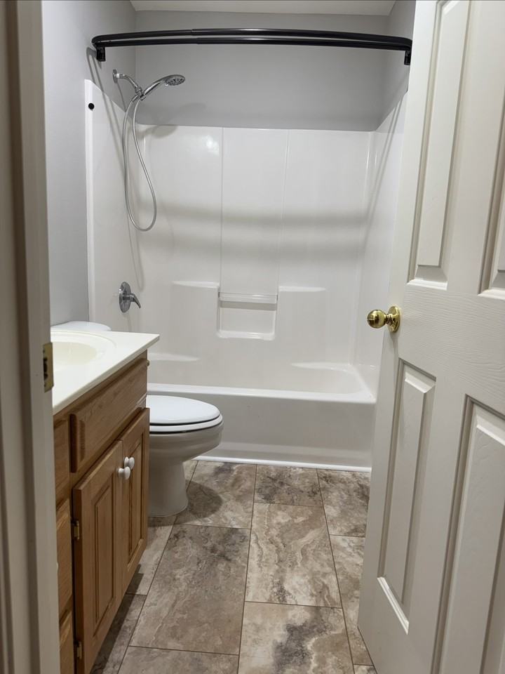 708 W Bryant St #NA - Photo 7 of 13