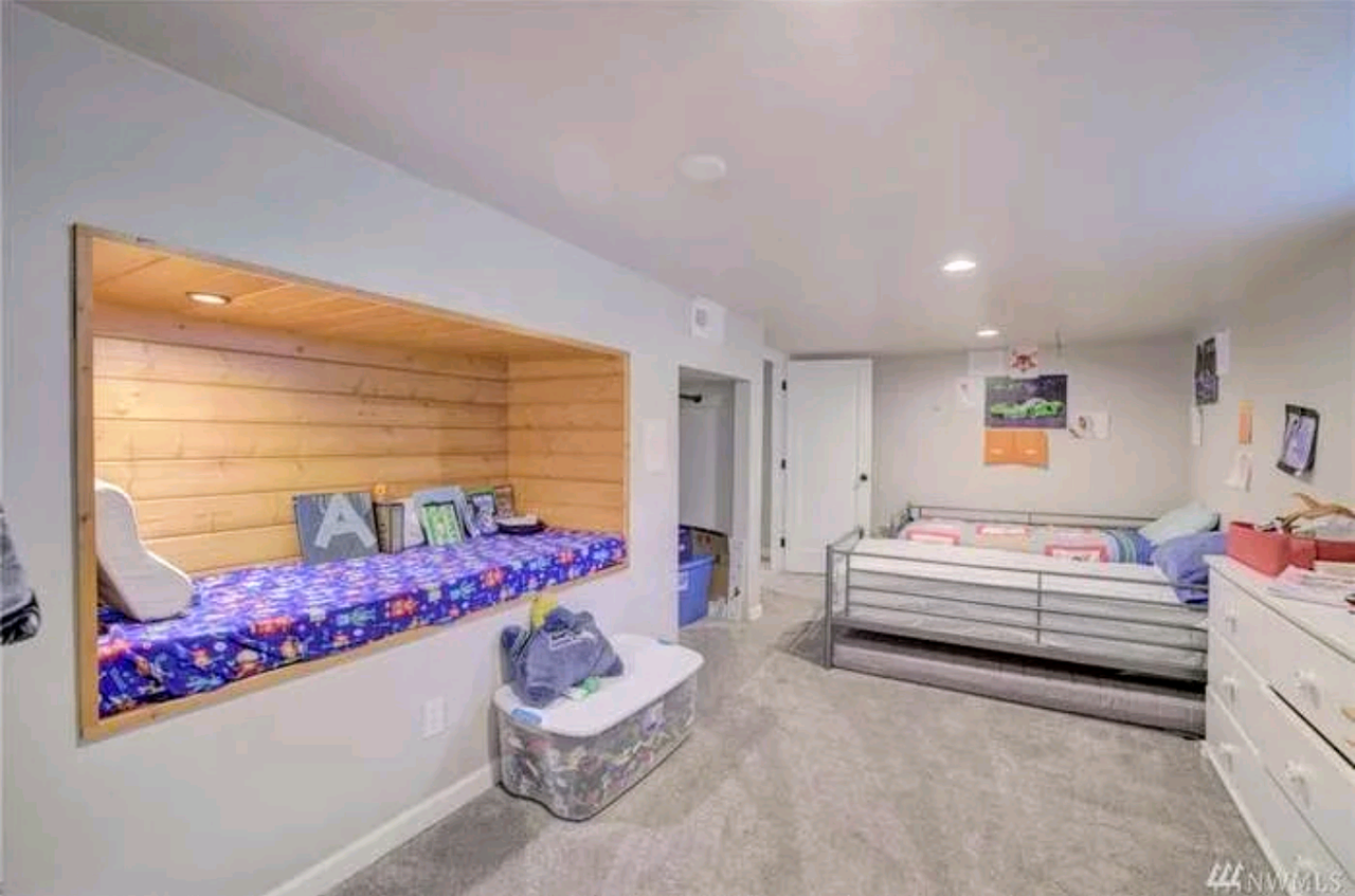 10104A Ne 189th St #B - Photo 3 of 5