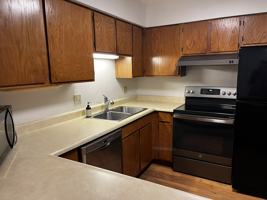 featured image of 234 N Grove St #11