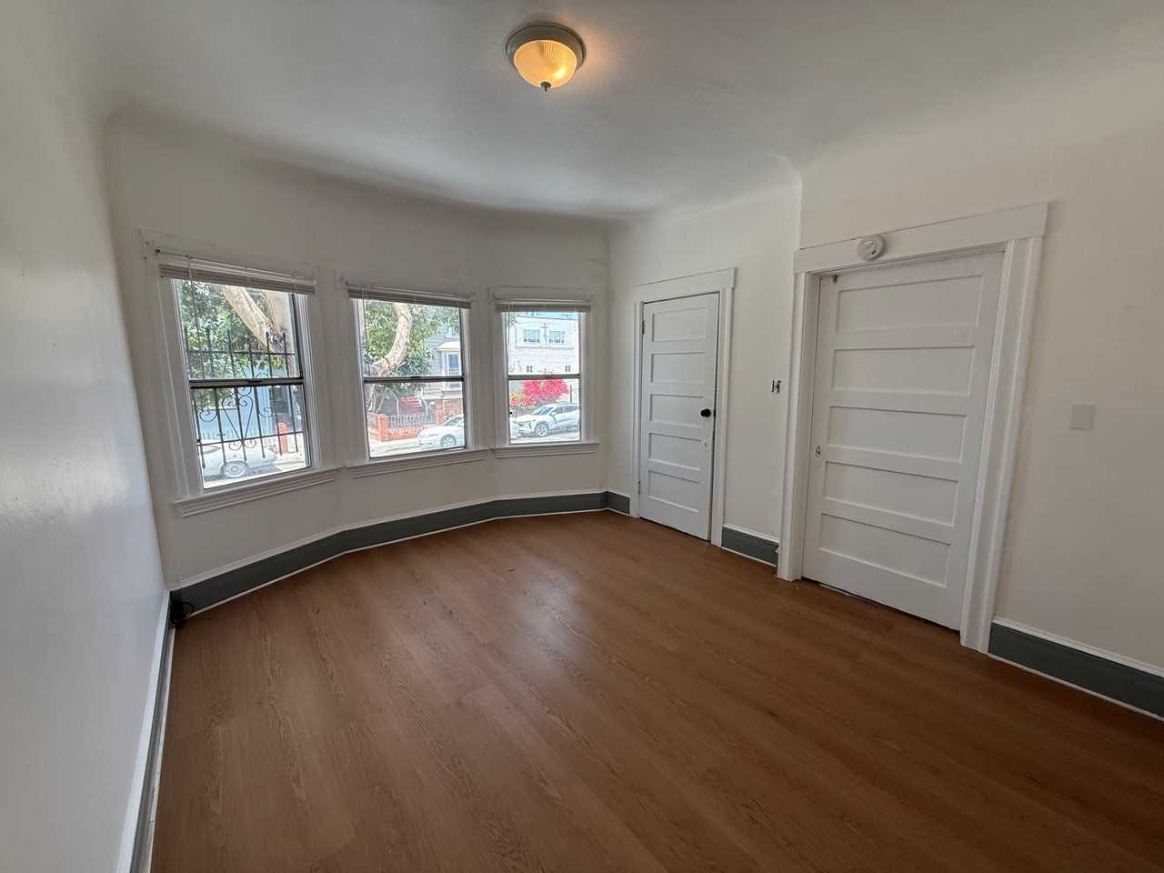 1630 8th Ave - Photo 4 of 11