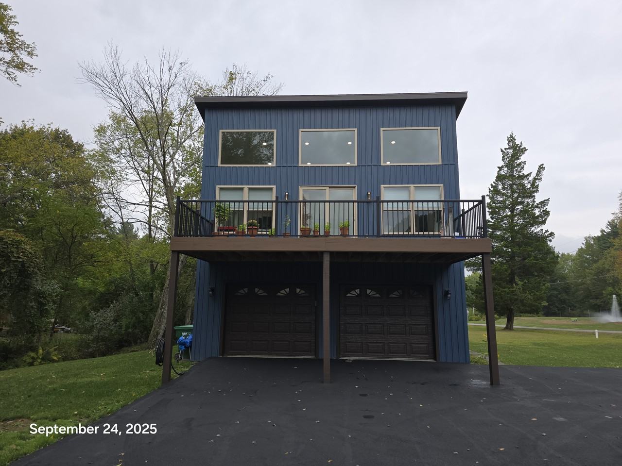 416 S Eberhart Rd - Photo 3 of 28
