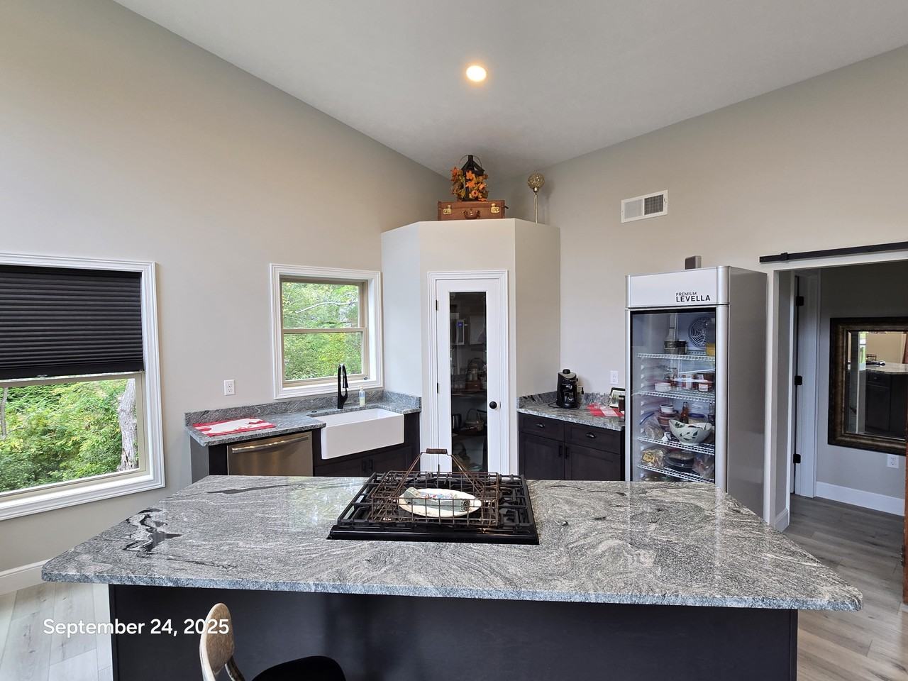 416 S Eberhart Rd - Photo 6 of 28