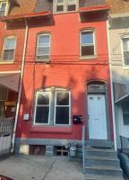 featured image of 211 N 2nd St