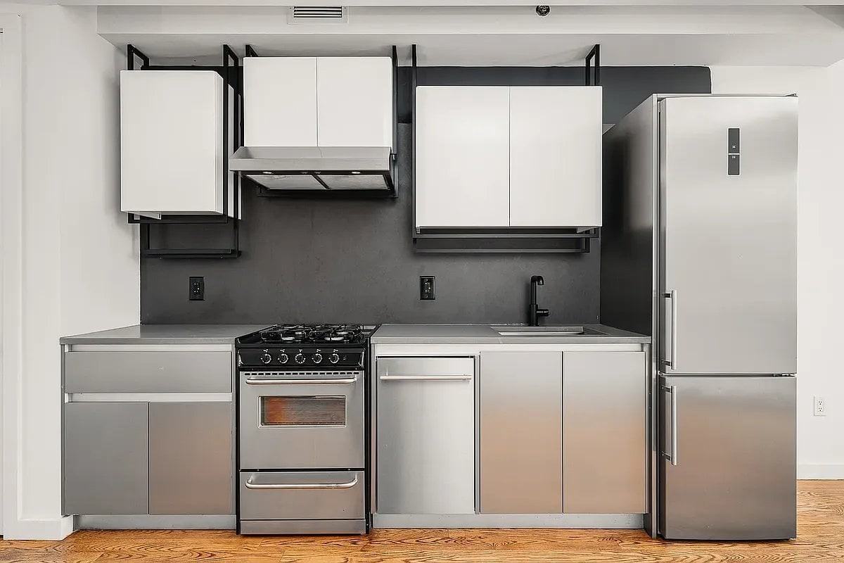 123 Melrose St #631 - Photo 3 of 20