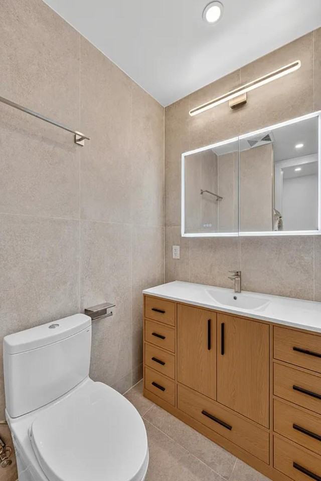 207 8th Ave #4R - Photo 6 of 9
