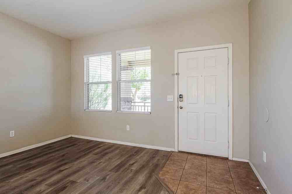 3917 W Minton St - Photo 4 of 17