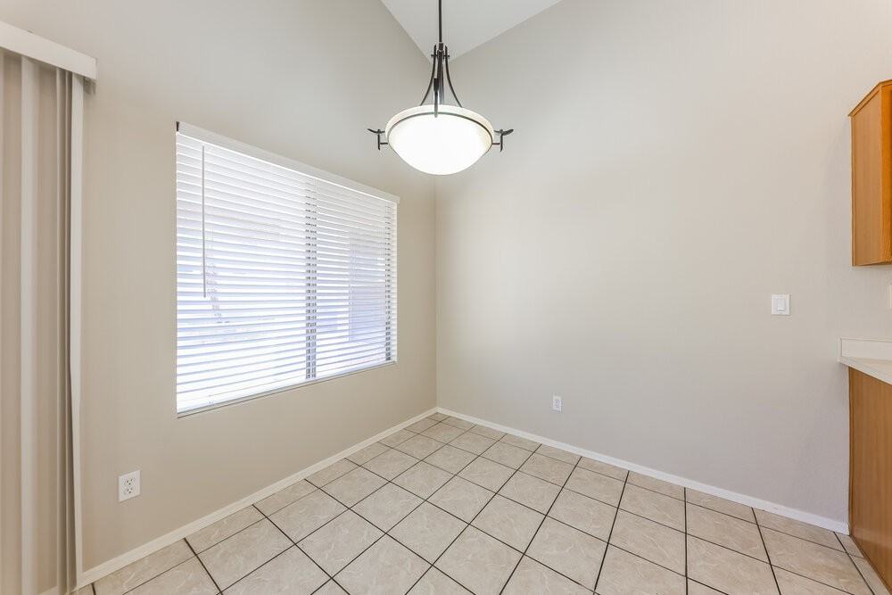 9166 W Melinda Ln - Photo 6 of 16