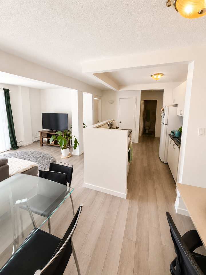 RENOVATED/TOP - Photo 4 of 12