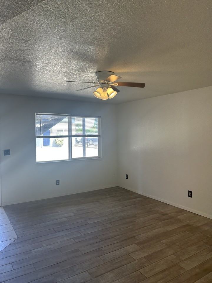 1956 Darrah St #6 - Photo 5 of 15