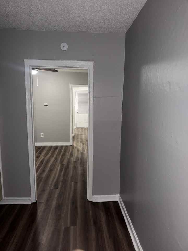 464 Glankler St #1 - Photo 7 of 16