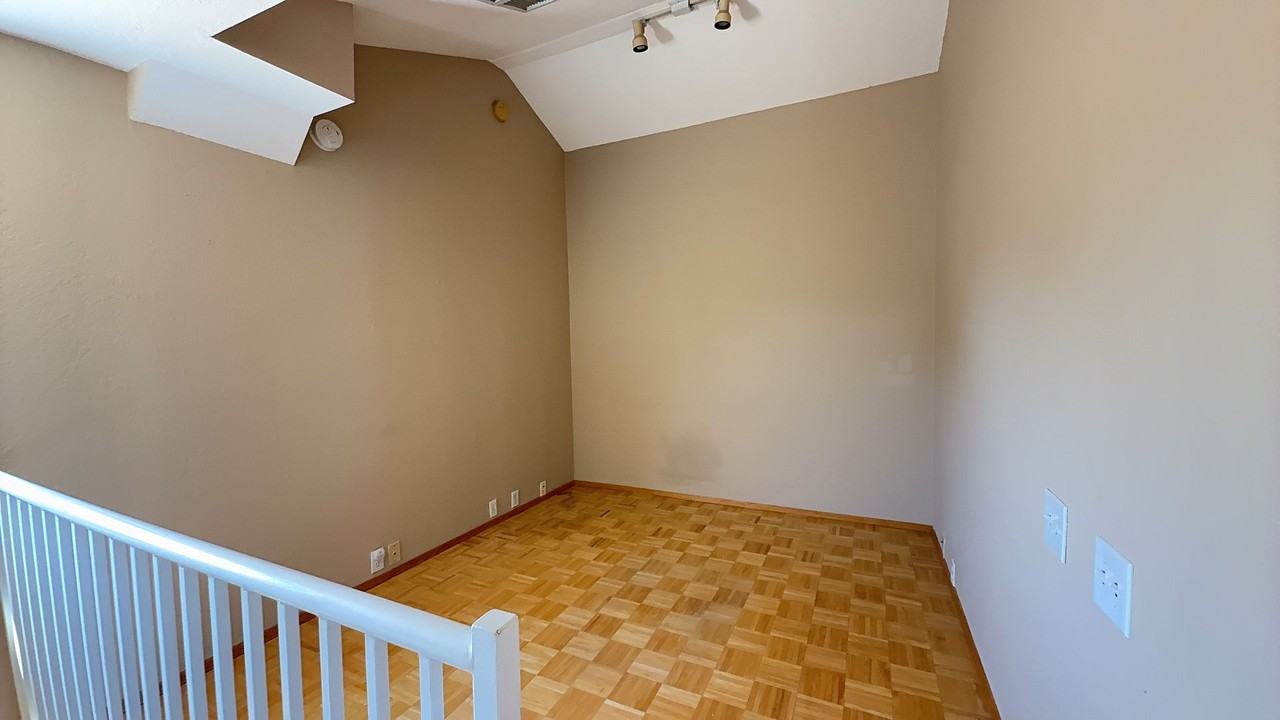 7205 Calabria Ct - Photo 6 of 21