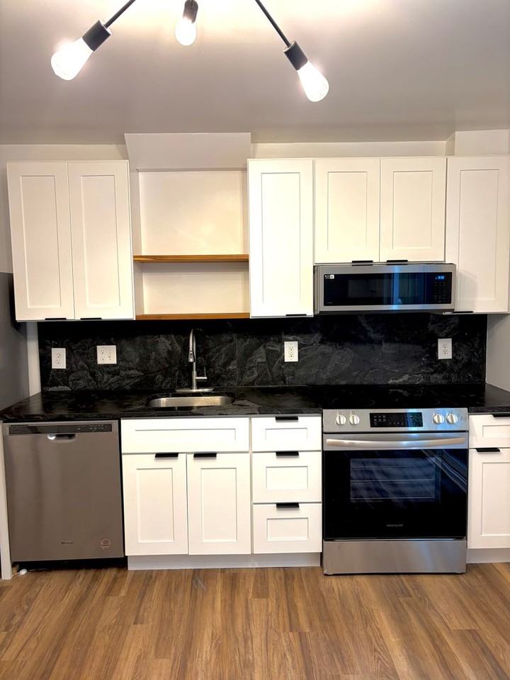 2768 Gatewood Circle - Photo 3 of 23