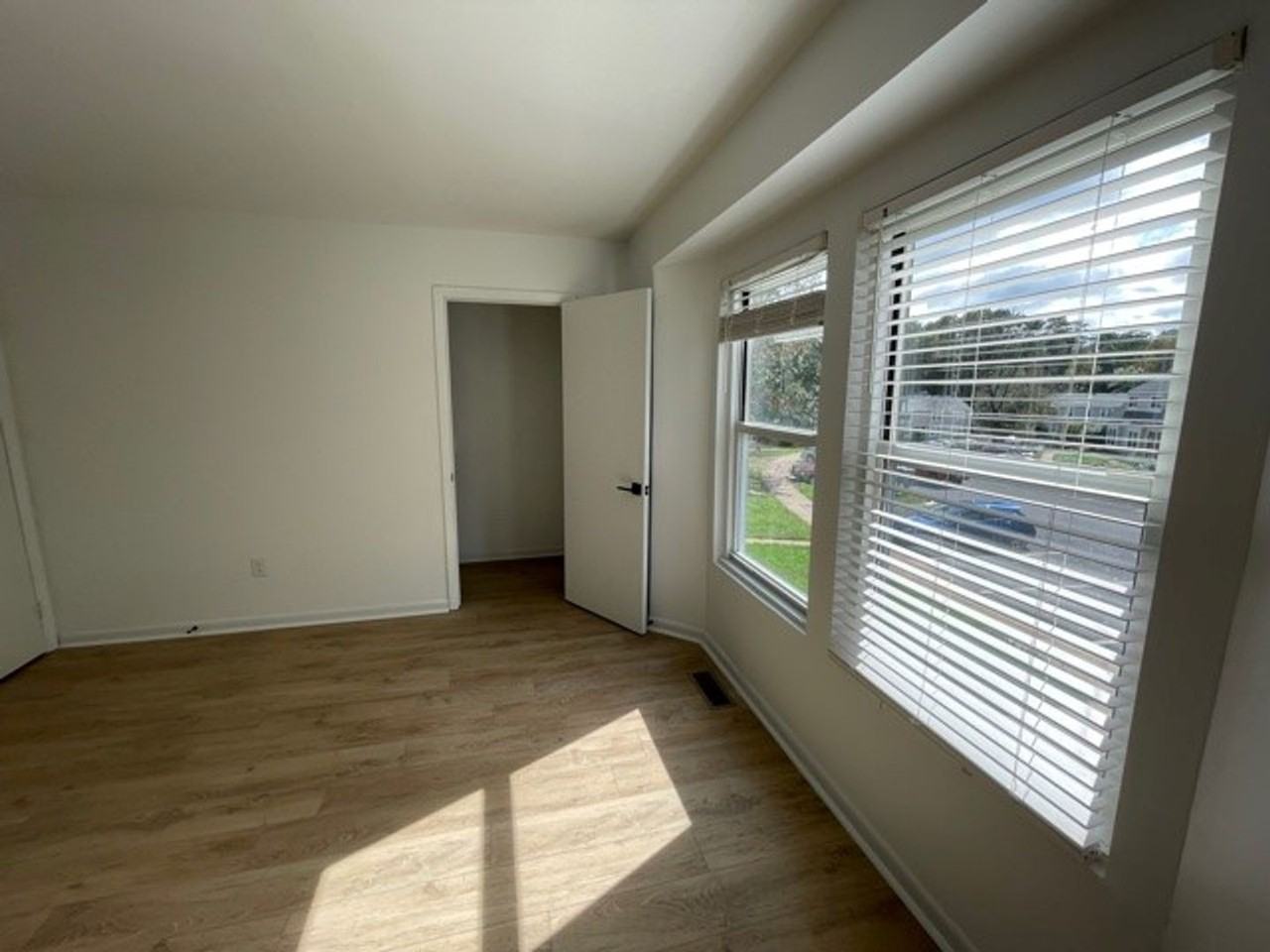 2768 Gatewood Circle - Photo 4 of 23