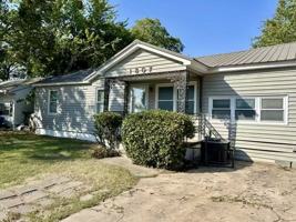 featured image of 1807 Comanche St #1