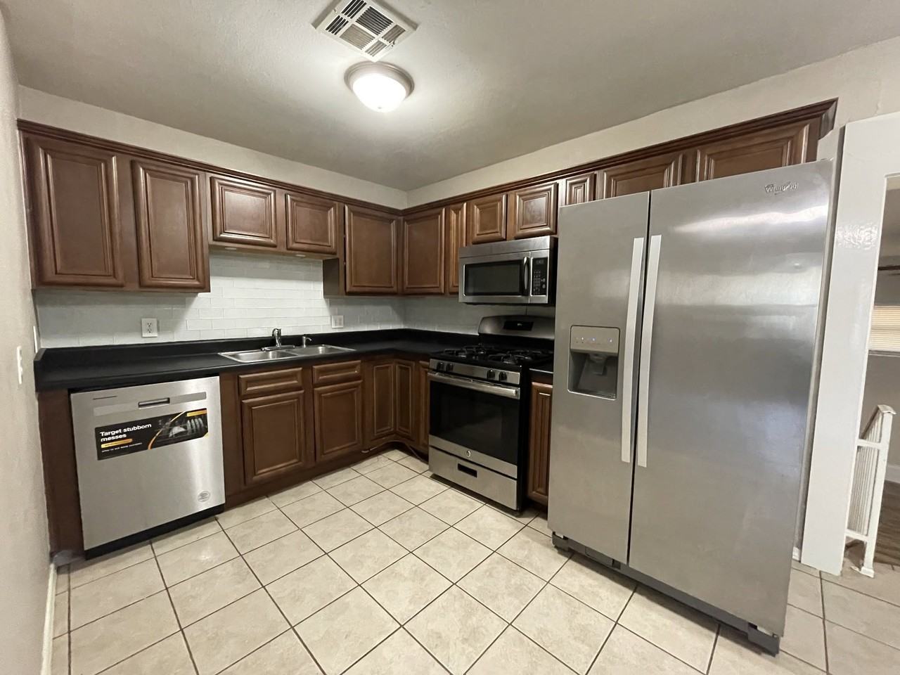 1807 Comanche St #1 - Photo 2 of 39