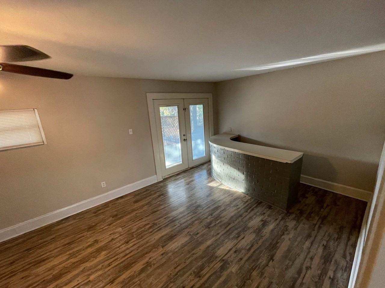 1807 Comanche St #1 - Photo 6 of 39