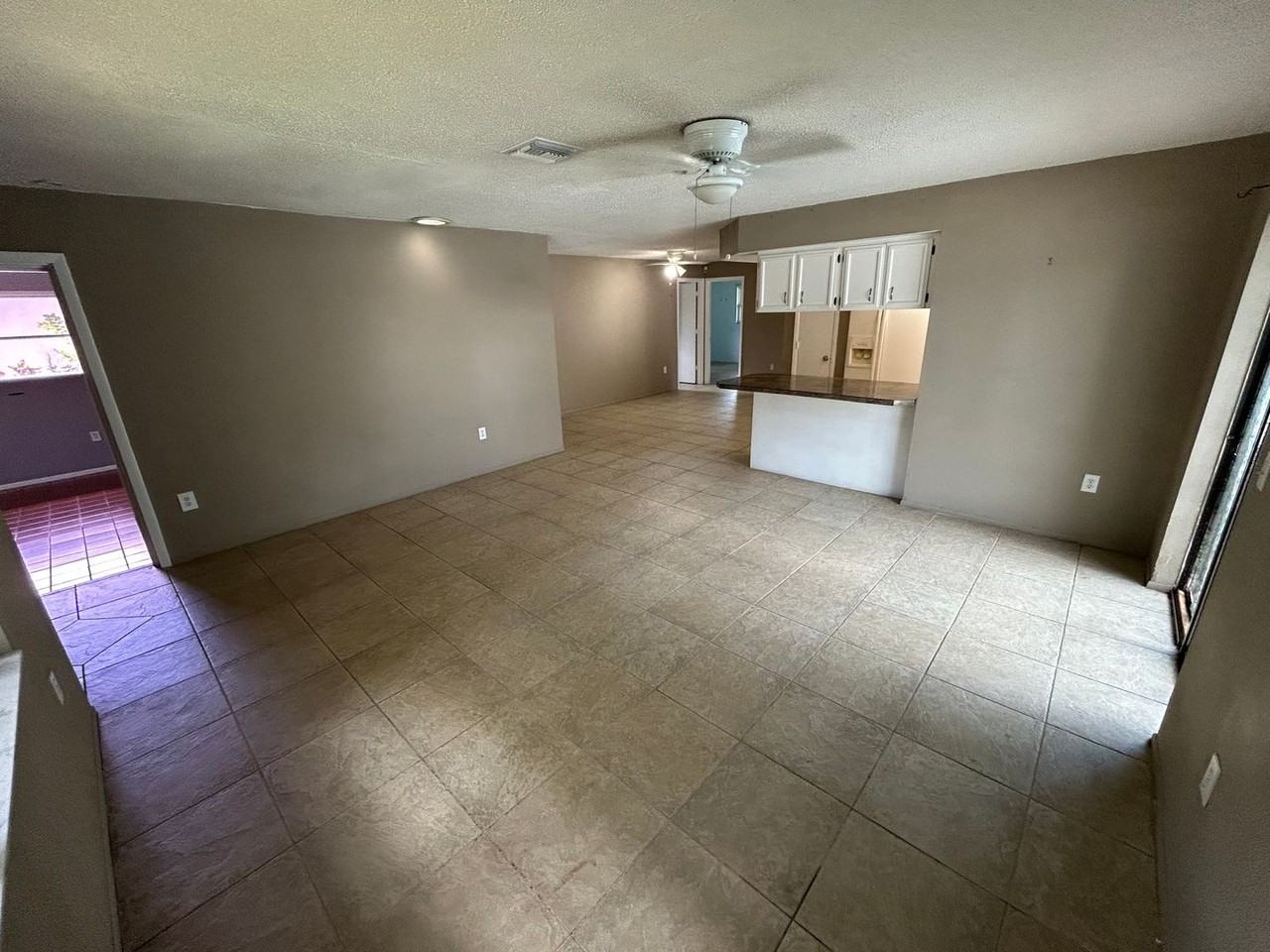 1373 42nd St - Photo 5 of 29