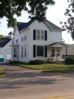 featured image of 124 E Rose St